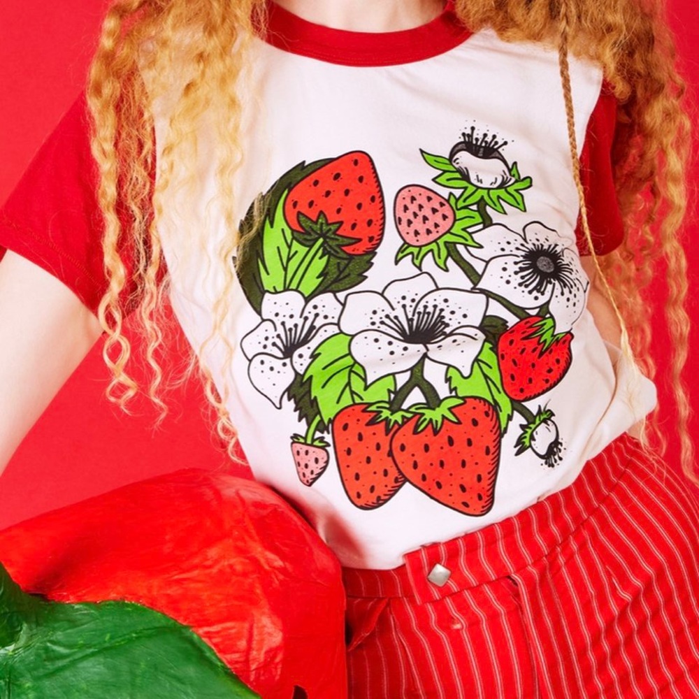 ISO Big Bud Press Strawberry tee